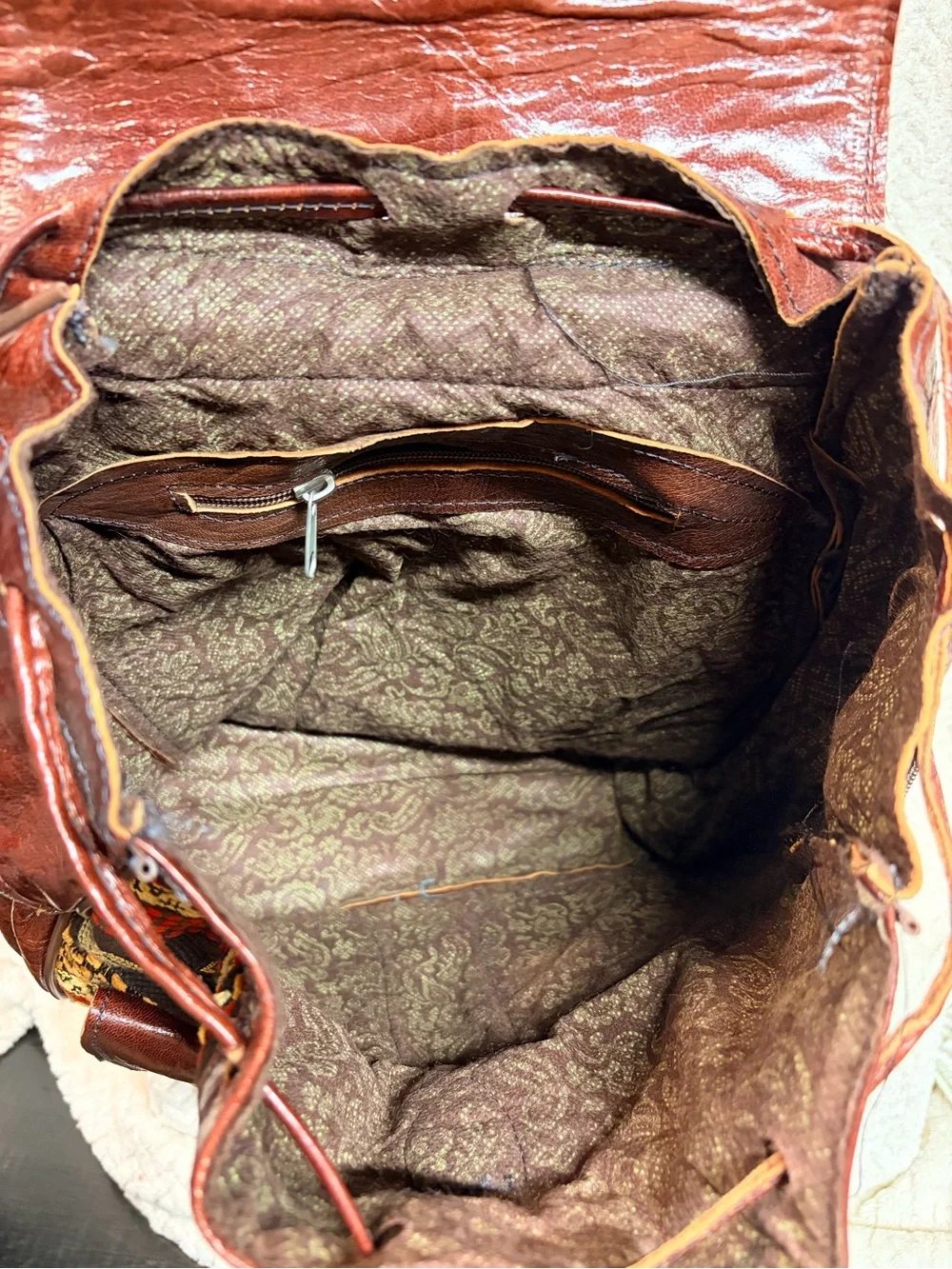 Vintage Vrai Cuir‎ Leather Tapestry Backpack - Boho Moroccan Handcrafted Bag